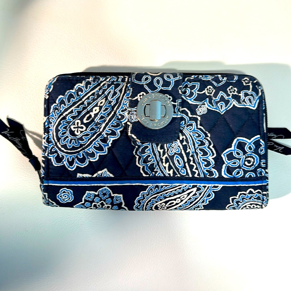 Vera Bradley cotton turnlock wallet